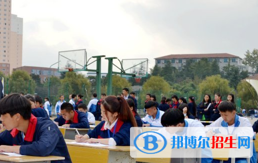貴陽第一高級技工學(xué)校地址在哪里，哪個地區(qū)，哪個城市?