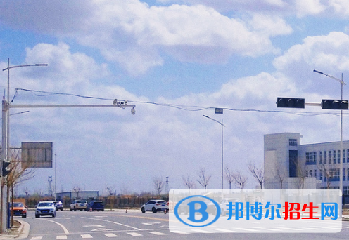 新疆工業(yè)經(jīng)濟學(xué)校怎么樣、好不好(2023參考)