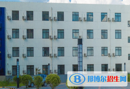 西安海棠技師學(xué)院地址在哪里，哪個(gè)地區(qū)，哪個(gè)城市?