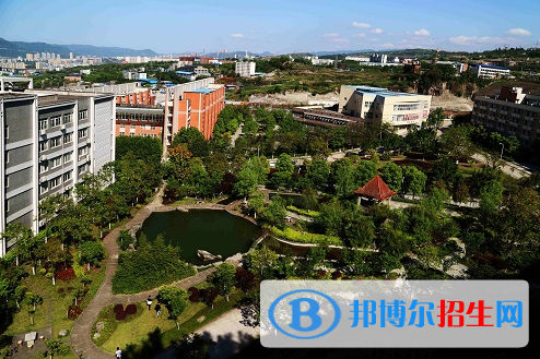2023年重慶讀航空服務(wù)專業(yè)的中職學(xué)校有哪些？