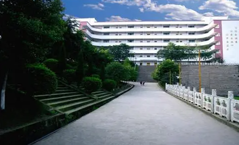 2023年重慶讀旅游管理專業(yè)的中職學(xué)校有哪些？