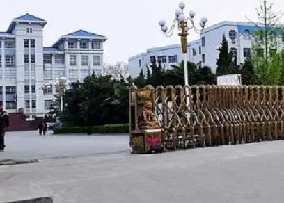 南陽中醫(yī)藥學(xué)校地址在哪里，哪個(gè)地區(qū)，哪個(gè)城市?