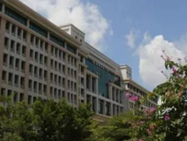 梧州市城市建設(shè)技工學(xué)校地址，乘車路線