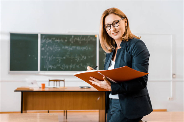 無(wú)錫開設(shè)計(jì)算機(jī)平面設(shè)計(jì)專業(yè)的中專學(xué)校名單一覽表