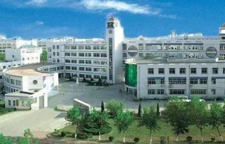 青島市化工職業(yè)中等專業(yè)學(xué)校地址，乘車路線