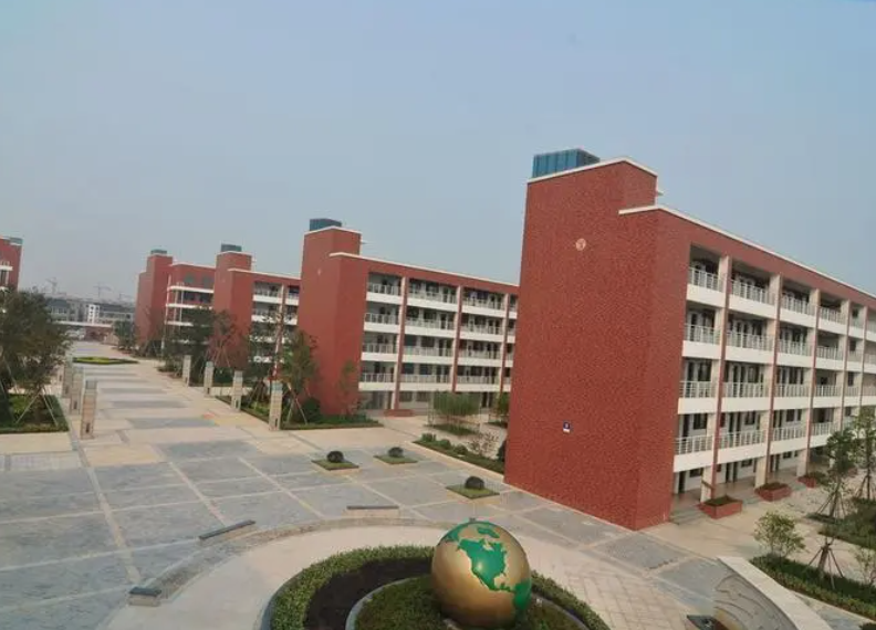 江蘇省太湖高級(jí)中學(xué)地址，乘車路線