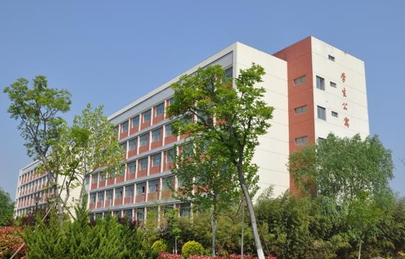 貴州2023年高中畢業(yè)上中專學(xué)校好不好