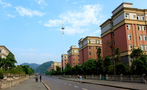 四川2023年初中畢業(yè)上什么中專(zhuān)學(xué)校好