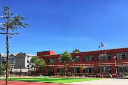 河北2023年適合女生的中專學(xué)校