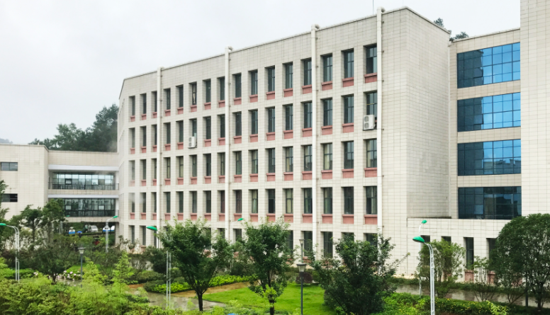 2023年貴州公辦?？圃盒Ｓ心男?？附學(xué)校排名及分數(shù)線一覽