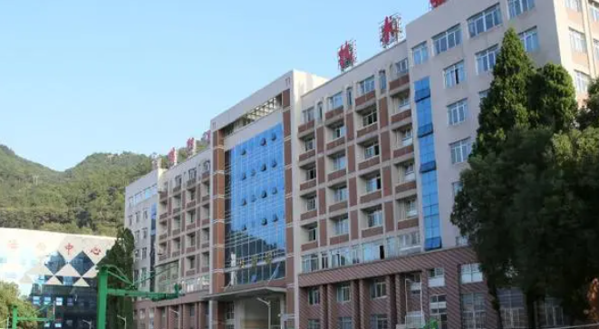 新疆中小企業(yè)創(chuàng)業(yè)與經(jīng)營專業(yè)大學(xué)排名及分?jǐn)?shù)線一覽表