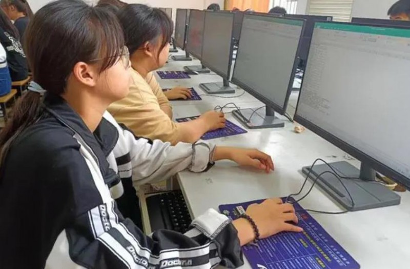 平果市職業(yè)教育中心怎么樣、好不好