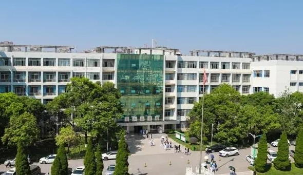 2024云南醫(yī)藥健康職業(yè)學(xué)院重點特色專業(yè)匯總表