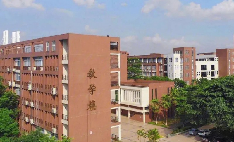 廣東2024年沒有畢業(yè)證可不可以上中專學校