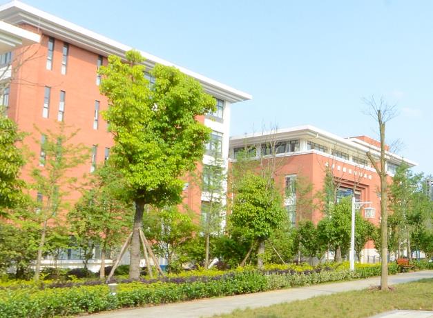 惠州市萬方綜合職業(yè)高級中學(xué)2024年招生辦聯(lián)系電話