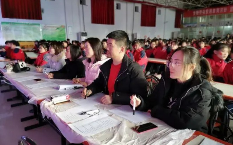 2024保德縣職業(yè)中學(xué)多少錢(qián) 保德縣職業(yè)中學(xué)各專業(yè)學(xué)費(fèi)收費(fèi)標(biāo)準(zhǔn)
