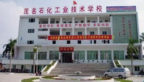廣東2024年沒上完初中可不可以上中專學校
