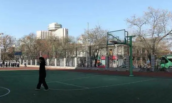 北京市第五十六中學(xué)地址，乘車路線