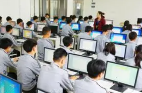 黑龍江2024年中專學(xué)校什么專業(yè)適合男生
