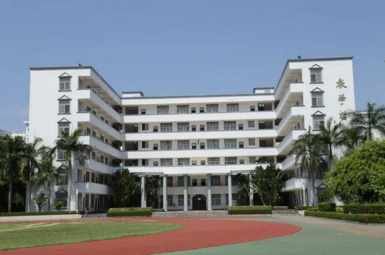 福建2024年沒(méi)有高中畢業(yè)可不可以讀中專(zhuān)學(xué)校