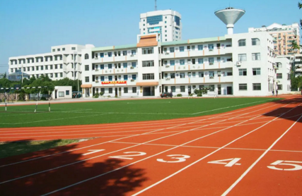 福建2024年沒有初中畢業(yè)可不可以讀中專學(xué)校