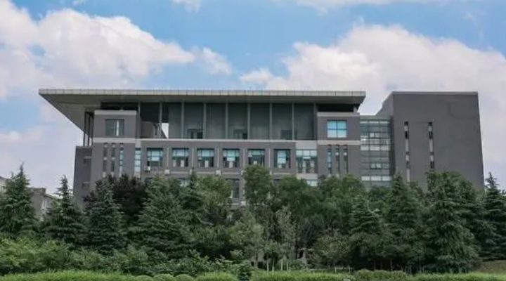 合肥經(jīng)濟(jì)學(xué)院高考錄取分?jǐn)?shù)線是多少（2024參考）