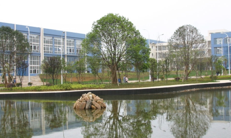 貴州2024年哪些大學(xué)有鐵路學(xué)校大專