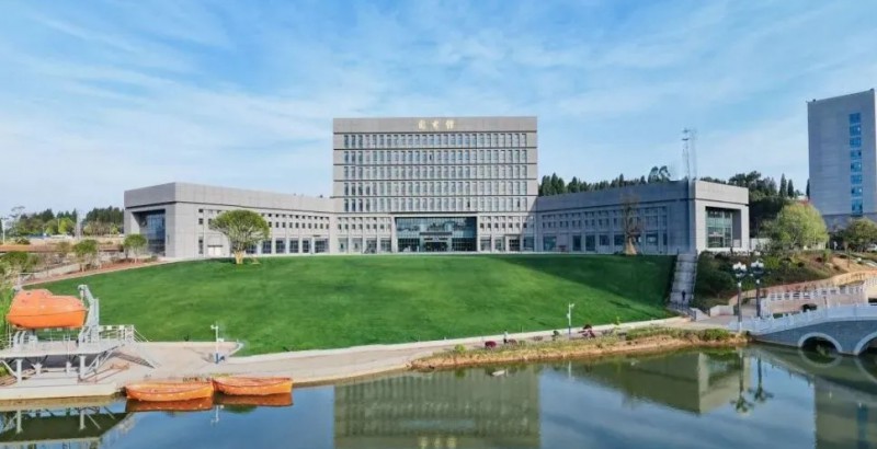 云南2024年鐵路學(xué)校畢業(yè)是什么文憑