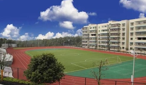 重慶市華鎣中學(xué)校怎么樣、好不好