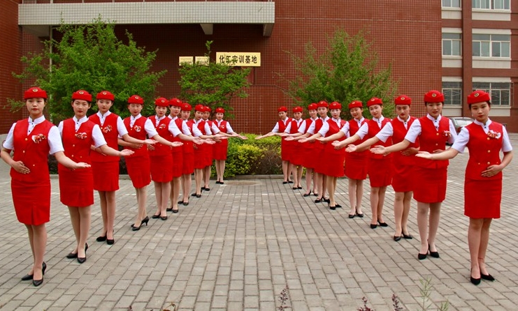 廣西2024年適合女生的鐵路學(xué)校專業(yè)