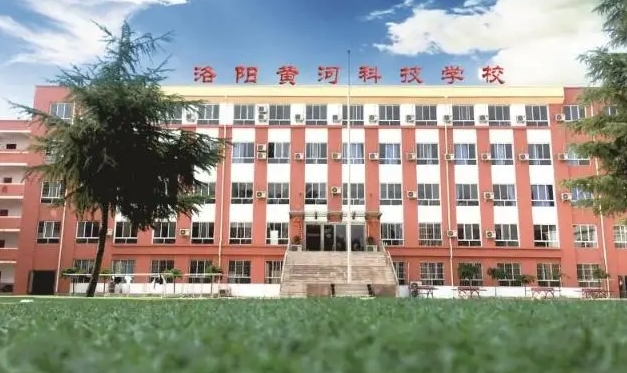 河南2024年女生上什么鐵路學校好