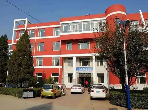 河北滿城中學地址，乘車路線