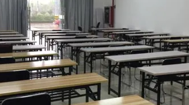 株洲特殊教育學(xué)校舉行首屆湖南省基礎(chǔ)教育教學(xué)改革研究項(xiàng)目中期檢查會(huì)