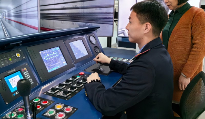 甘肅2025年男生讀鐵路學校學什么好